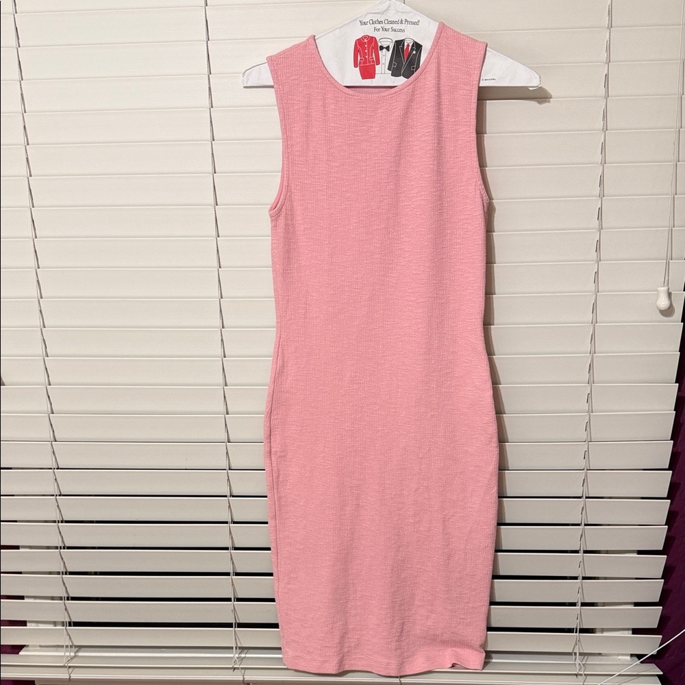 ZARA - WOMEN’S RIBBED PINK DRESS - SIZE SMALL